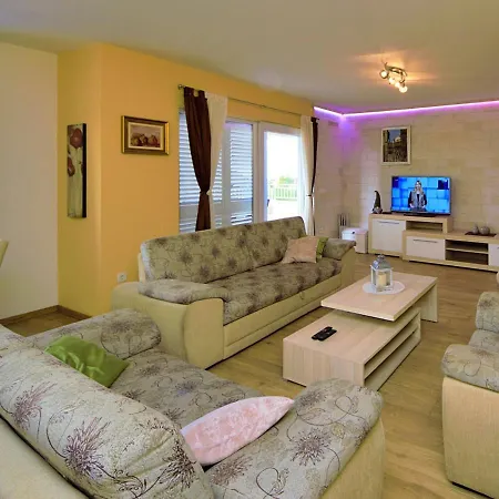 Vila Natasha By Interhome *